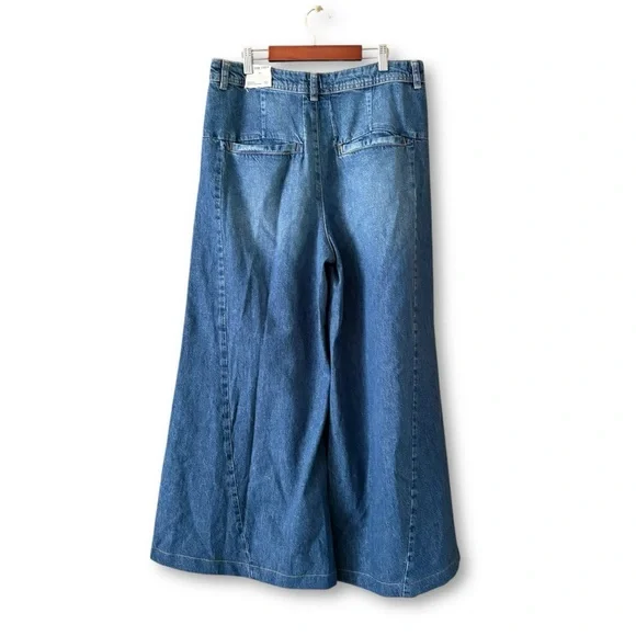 Free People Equinox Wide Leg Trouser Jeans Lake Life Wash NWT Size 30